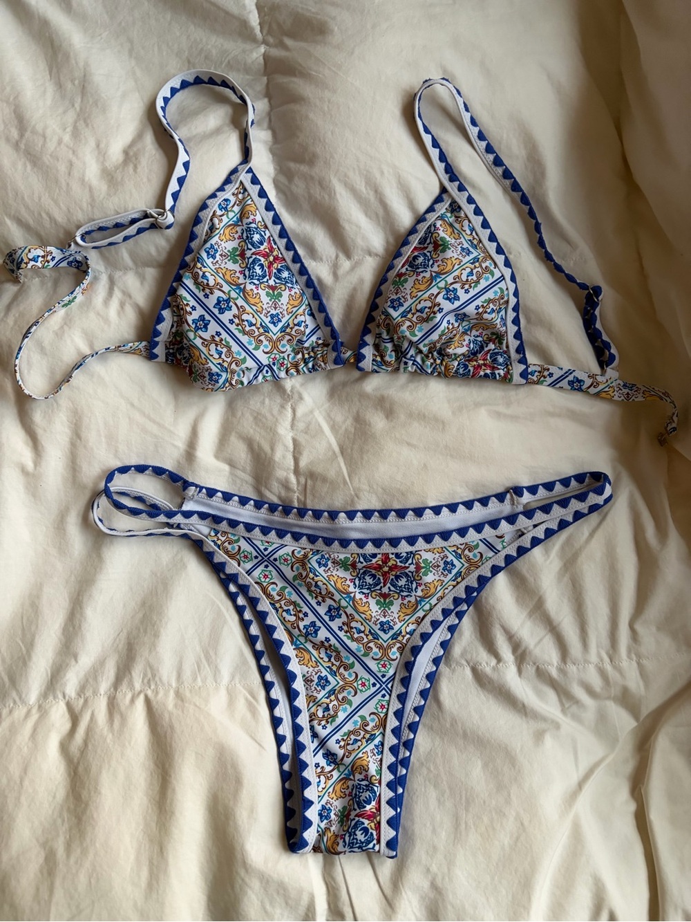 SHEIN Blue & White Tile Print Triangle Bikini